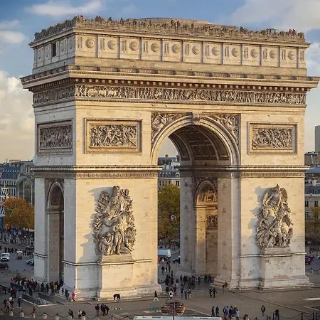 Le Rennequin Parigi