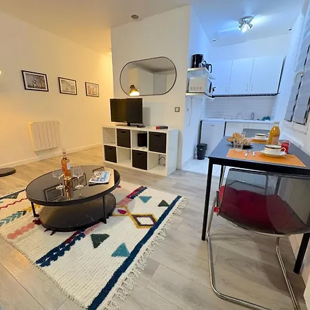 Le Rennequin Apartment *